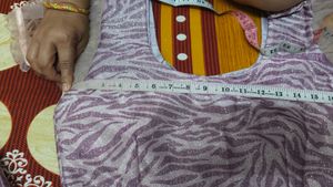 Partywear Girlish Pattern Saree With Blouse