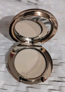 Charlotte Tilbury compact