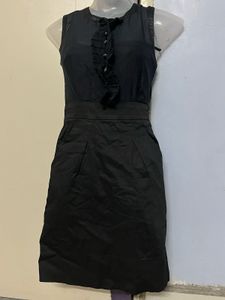 Pintrest Designer black bodycott piece with pocket