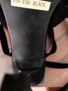 Footilicious Woman Black Heels 👠