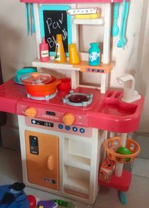 Modern Kitchen Set With Light Steam N Sound Water