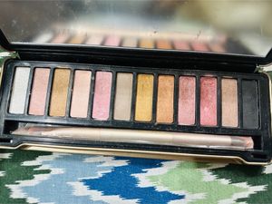 Urban Decay Eyeshadow Pallette