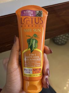 Lotus Herbals Sunscreen