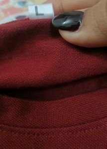 Maroon Graphic Tshirt