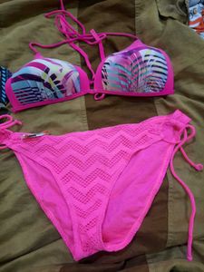 2 Bikini 👙 Set Kombo
