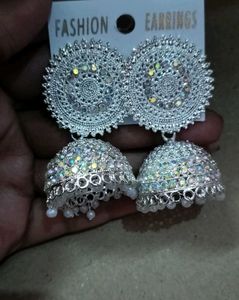 Treditional White Jhumka.