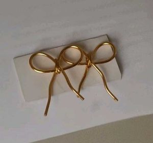 Bow Earings