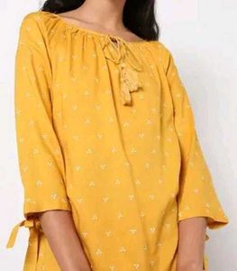 Micro Print Round -neck Top👚