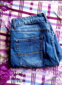 High-Waisted Straight Boyfriend  Jeans