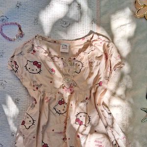 Hello Kitty fitted top