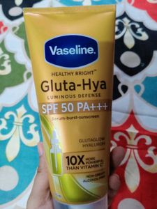 Vaseline Gluta Hya Sunscreen 🧴
