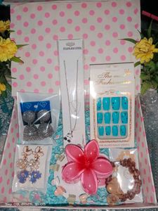 Navratri Glow Up Hamper 💗 For Women&#39;s