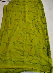 Saree with blouse - like new 💗