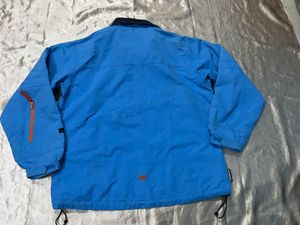 wind breaker