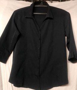 Classic Black 3/4 Sleeve Top