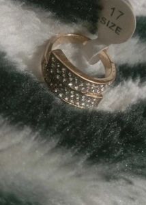Sparkling Gold-Tone Ring
