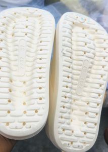 Simple White Flipflops Size 37 No