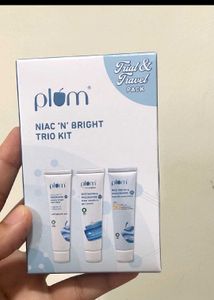 Plum Niacinamide Skincare Kit
