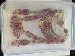 Red &amp; Gold Choker Set