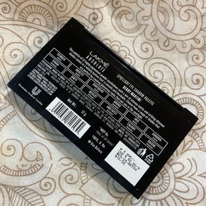 Lakme Absolute Spotlight Berry Martini Eyeshadow