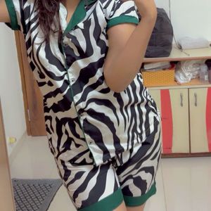 Zebra Print Colorblocked Shorts Nightsuit