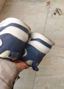 Campus Lace Up Running Shoes New