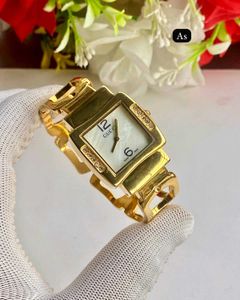 VERSACE &amp; GUCCI MIX BRANDED WOMEN WATCHES @SALE