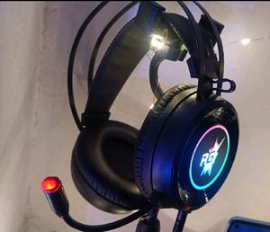 BRAND NEW READGEAR GAMING RGB HEADPHONE WITH BOX