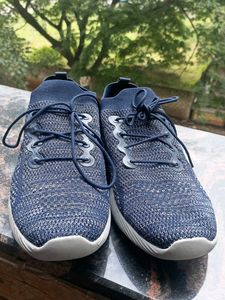 Action Sneakers