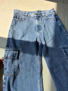 Wide Leg Cargo Jeans