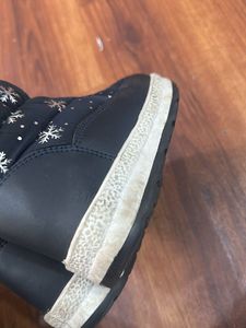 Snow boots for 1-3.5yrs old kid size 26