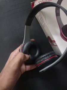 D&amp;Voice Wired Headphones (AUX).