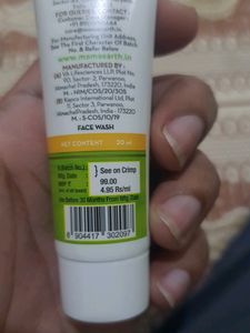 Mama Earth Face Wash With Turmeric &amp; Saffron99