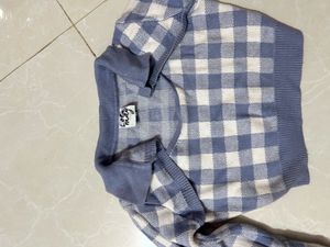 winter Checkered Crop Top - Stylish &amp; Trendy