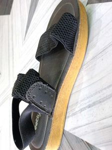 Feetlu Black Sandals Size 6