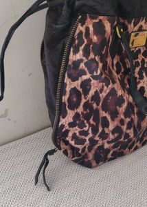 VICTORIA SECRET HANDBAG