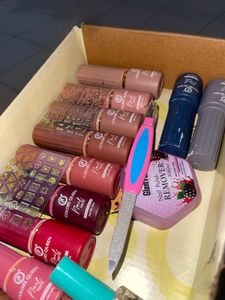 Nail Polish Bundle hamper