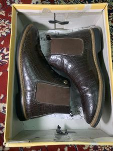 Leather Chelsea Boots