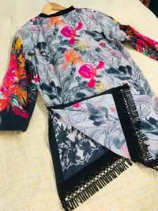 Pakistani Floral Print Kurta