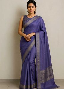 Elegant Saree for Sale! 💃🏻✨