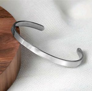 Anti Tarnish Silver Unisex Cuff Bracelet With Lock