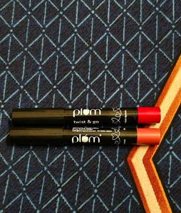 Plum Twist & Go Lipsticks