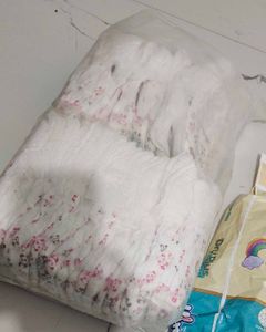 xl size 50 peice Hunny bunny  Baby Diapers