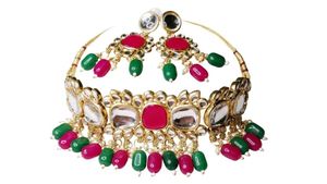Gorgeous Kundan Jewellery &amp; Earring Set