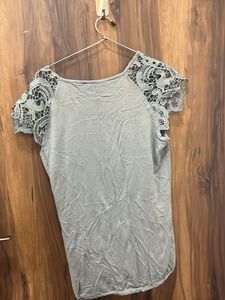Casual Top With Net Hands