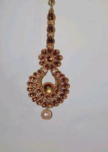 Rajasthani Jewellery with Maangtika