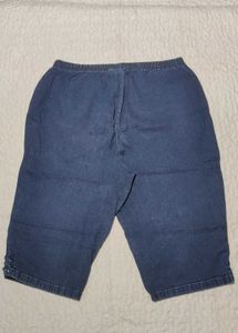 Women Capri Size 36