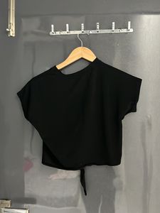 Black Crop Top With Knot