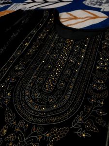 Free Gift 🎁with This Partywear Velvet Suit