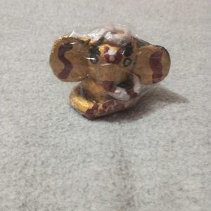 Lorad Ganesha Murti.